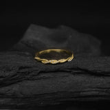 Media churumbela con cristales elaborada en oro amarillo de 14k