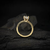 Anillo de compromiso con diamante de laboratorio de 1.0ct corte marquise con certificado IGI y 20 diamantes de laboratorio elaborado en oro amarillo de 14k