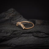 Media churumbela con cristales elaborada en oro amarillo de 10k