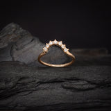 Media churumbela con cristales elaborada en oro amarillo de 10k