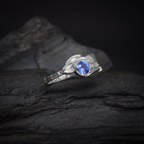 Anillo de compromiso con zafiro natural AAA corte brillante elaborado en oro blanco de 14k