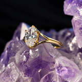 Anillo de compromiso con diamante de laboratorio de 1.5ct corte oval con certificado IGI elaborado en oro amarillo 14k