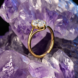 Anillo de compromiso con diamante de laboratorio de 1.5ct corte oval con certificado IGI elaborado en oro amarillo 14k