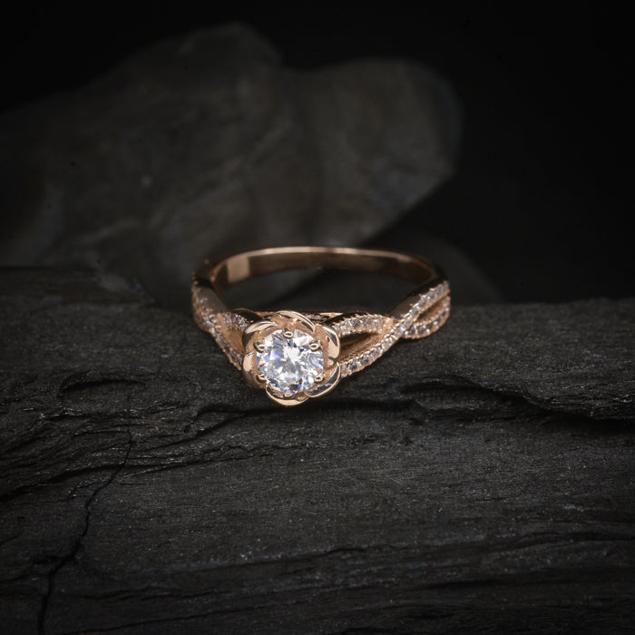 Anillo de compromiso con diamante natural central de con