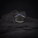 Media churumbela con zafiros naturales elaborado en oro blanco de 18k