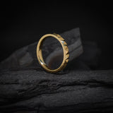 Argolla de matrimonio confort sólida de 3mm elaborada en oro amarillo de 18k