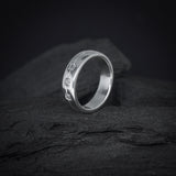 Argollas de matrimonio de 5mm con incrustación de cristales elaboradas en plata .950