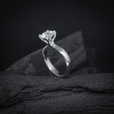 Anillo de compromiso con diamante de laboratorio de 1.5ct corte brillante con certificado IGI elaborado en oro blanco de 14k