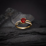 Anillo de compromiso con granate natural de 1.0ct corte brillante y 20 diamantes naturales laterales elaborado en oro amarillo de 14k