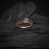 Anillo de compromiso con diamante de laboratorio central de 1.0ct corte brillante con certificado IGI y 20 diamantes naturales laterales elaborado en oro rosa de 14k