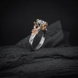 Anillo de compromiso con diamante natural de 1.0ct corte brillante con certificación GIA y 2 diamantes naturales laterales elaborado en oro blanco y rosa de 14k