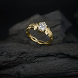 Anillo de compromiso con moissanita de 1.0ct corte oval con certificado GRA elaborado en oro amarillo de 14k