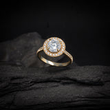 Anillo de compromiso con diamante natural de 1.0ct corte brillante con certificación GIA y 37 cristales laterales elaborado en oro amarillo de 14k