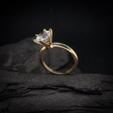 Anillo de compromiso con moissanita de 1.0ct corte brillante con certificado GRA realizado en oro amarillo 14k
