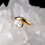 Anillo de compromiso con diamante de laboratorio central de 2.0ct corte gota con certificado IGI elaborado en oro amarillo 14k