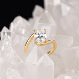 Anillo de compromiso con diamante natural de 1.5ct corte oval con certificado IGI elaborado en oro amarillo de 14k