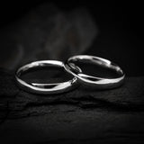 Par de argollas de matrimonio confort light de 3mm elaboradas en oro blanco de 18k