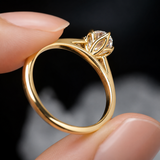 Anillo de compromiso con diamante natural de 1.0ct corte oval con certificación GIA elaborado en oro amarillo de 14k