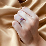 Anillo de compromiso con amatista natural de 1.0ct corte brillante y 18 diamantes naturales laterales elaborado en oro rosa de 14k