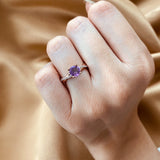 Anillo de compromiso con amatista natural de 1.0ct corte brillante y 18 diamantes naturales laterales elaborado en oro rosa de 14k