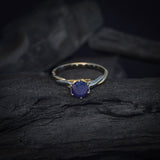 Anillo de compromiso con zafiro natural de 1.0ct corte brillante elaborado en oro amarillo y blanco de 14k