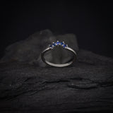 Media churumbela con zafiros naturales elaborado en oro blanco de 14k