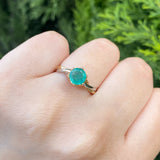 Anillo de compromiso con esmeralda natural de 1.0ct corte brillante elaborado en oro amarillo y blanco de 14k