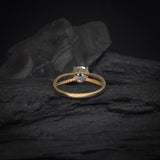 Anillo de compromiso con topacio natural de 1.0ct corte brillante y 20 diamantes naturales laterales elaborado en oro amarillo de 14k