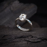 Anillo de compromiso con diamante natural central de 1.0ct corte oval con certificación GIA elaborado en oro blanco de 14k