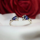 Anillo de compromiso con zafiro natural realizado en oro de 14 kilates