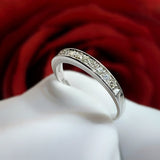 Media churumbela con .28ct de diamantes naturales elaborada en oro blanco de 14 kilates