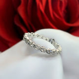 Churumbela con diamantes naturales .50ct elaborada en oro blanco de 14 kilates