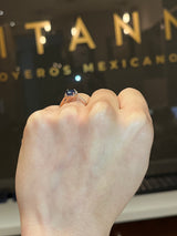 Anillo de compromiso con zafiro natural de 1.0ct corte brillante y 32 diamantes naturales elaborado en oro rosa de 14k