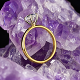 Anillo de compromiso con diamante de laboratorio de 1.0ct corte oval con certificado IGI elaborado en oro amarillo de 14k