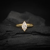 Anillo de compromiso con diamante natural de 1.0ct corte marquise con certificación GIA elaborado en oro amarillo de 14k