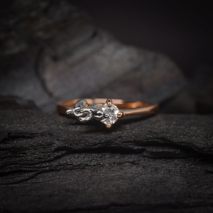 Anillo de compromiso con diamante natural de .20ct elaborado en oro de 14 kilates