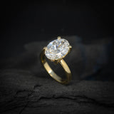 Anillo de compromiso con diamante de laboratorio de 3.0ct corte oval con certificado IGI elaborado en oro amarillo de 14k