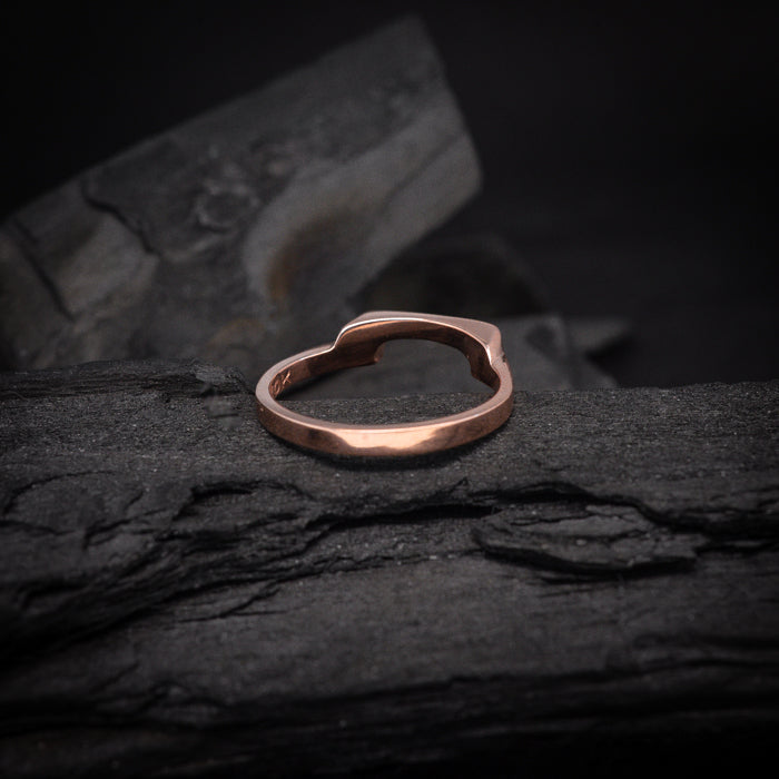 Complemento de anillo de compromiso elaborado en oro rosa de 14 kilates