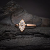 Anillo de compromiso con moissanita corte marquise de 1 quilate con certificado GRA realizado en oro rosa de 14 kilates