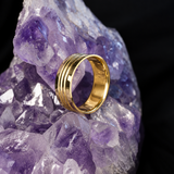 Par de argollas de matrimonio confort sólidas de 8mm y 3mm con incrustación de 16 diamantes de laboratorio elaboradas en oro amarillo de 14k