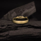 Argolla de matrimonio maciza de 4mm elaborada en oro amarillo de 18k