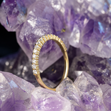 Media churumbela con 17 diamantes de laboratorio elaborada en oro amarillo de 10k