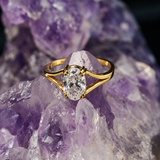 Anillo de compromiso con diamante de laboratorio central de 2.0ct corte oval con certificado IGI elaborado en oro amarillo 14k