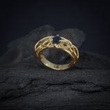 Anillo de compromiso con zafiro natural corte oval elaborado en oro amarillo de 14 kilates