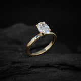 Anillo de compromiso con diamante de laboratorio de 1.0ct corte oval con certificado IGI elaborado en oro amarillo de 14k