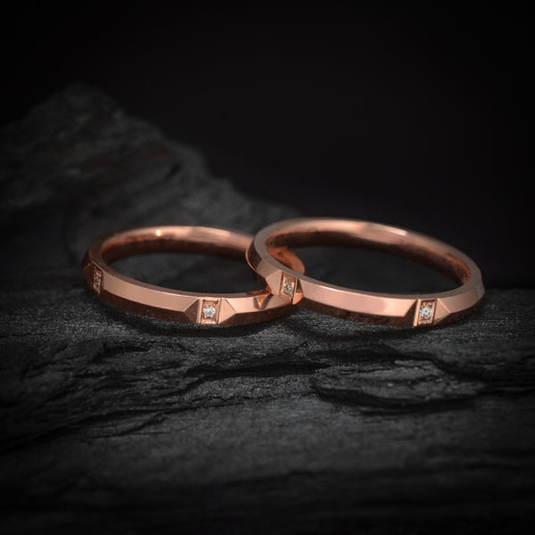 Par de argollas de matrimonio confort sólidas de 3mm con incrustación de diamantes naturales elaboradas en oro rosa de 10 kilates