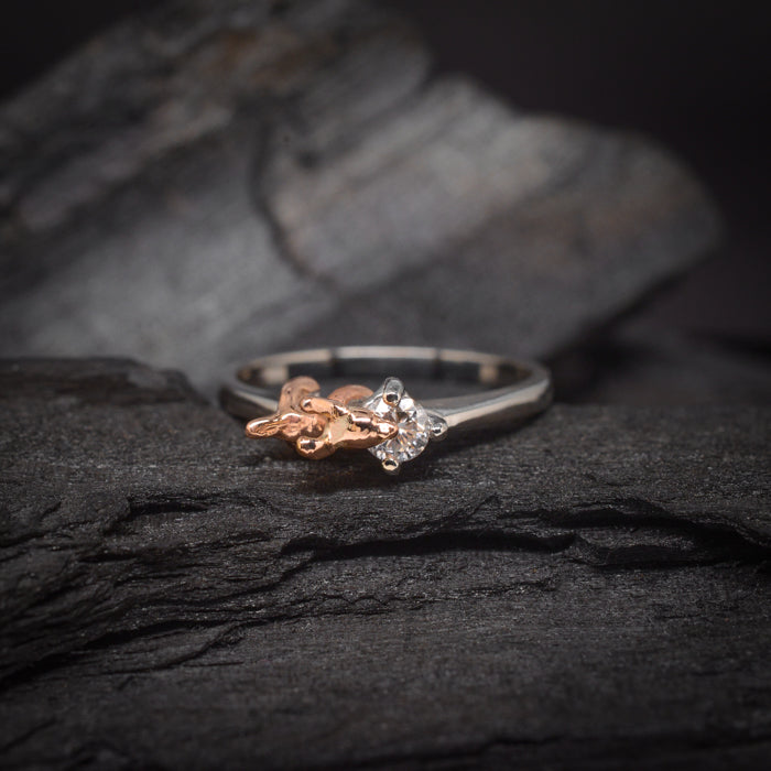 Anillo de compromiso con diamante natural de .20ct elaborado en oro de 14 kilates