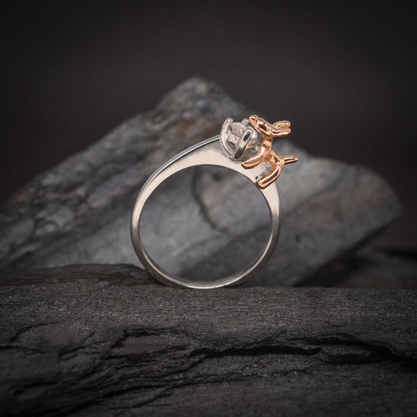 Anillo de compromiso con diamante natural de .20ct elaborado en oro de 14 kilates