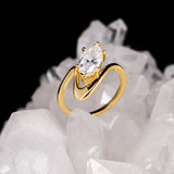 Anillo de compromiso con diamante de laboratorio central de 2.0ct corte marquise con certificado IGI elaborado en oro amarillo 14k