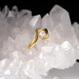 Anillo de compromiso con diamante de laboratorio central de 1.0ct corte marquise con certificado IGI elaborado en oro amarillo 14k